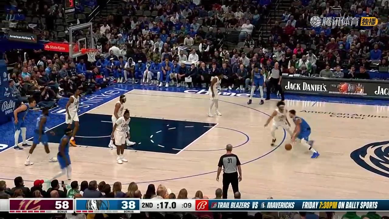 魔術(shù)師附體！東契奇神仙不看人背傳 畢竟周最佳助攻TOP10！